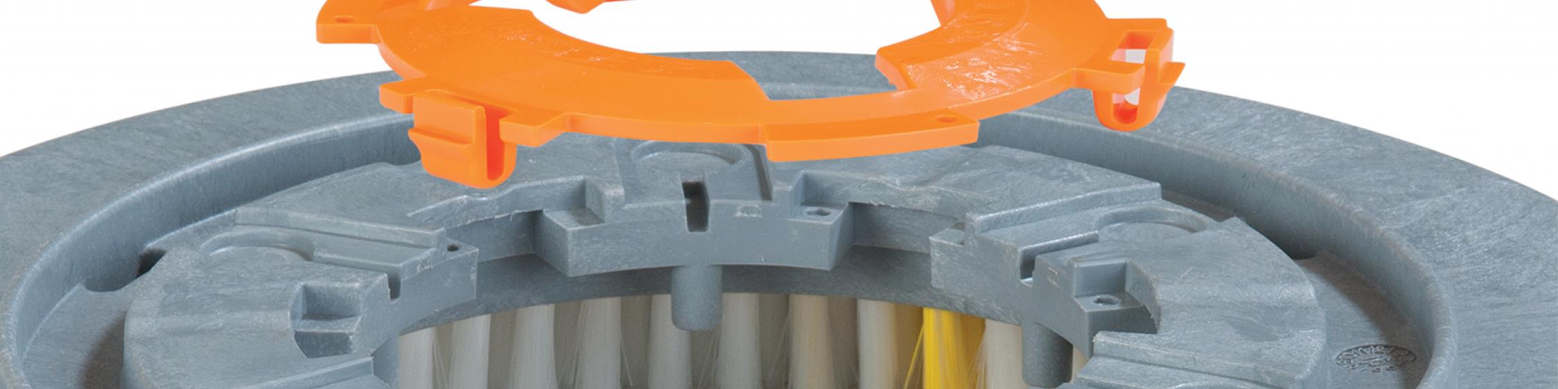 EZ Snap Floor Care System EZ Snap Clutch Plate and Daily Cleaning Brush